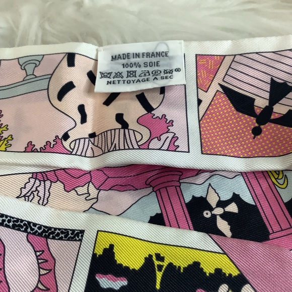 HERMES
Silk Factory Suite Twilly Black Rose Jaune - Picture 6 of 6